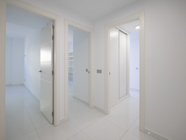 Appartement avec 3 Chambres  à Marbella