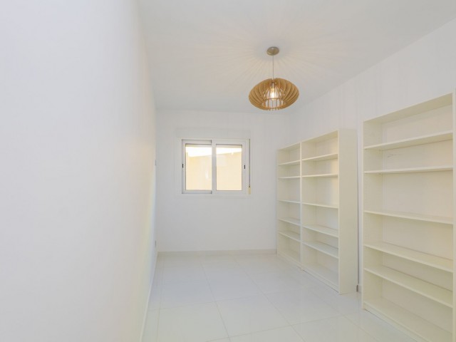 Appartement avec 3 Chambres  à Marbella