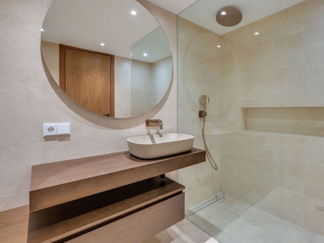 3 Makuuhuoneen Huoneisto Nueva Andalucía