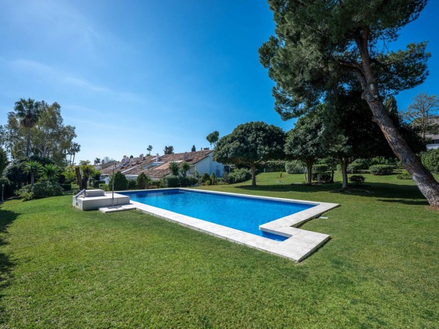 3 Makuuhuoneen Huoneisto Nueva Andalucía