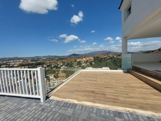 4 Bedrooms Villa in Mijas Golf