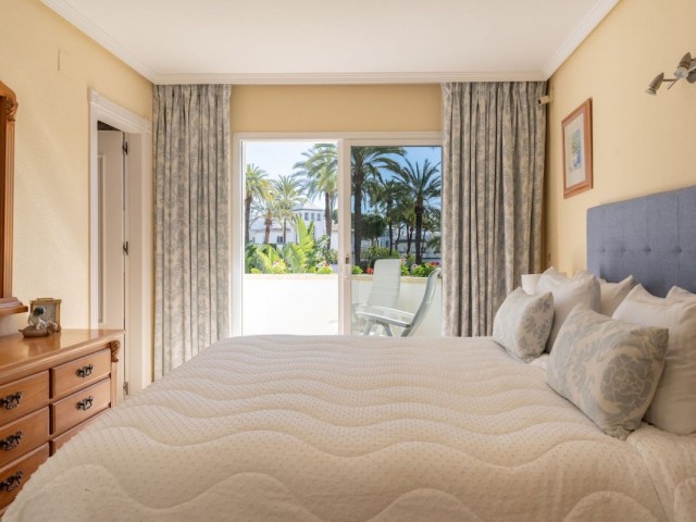 4 Slaapkamer Rijtjeshuis in New Golden Mile