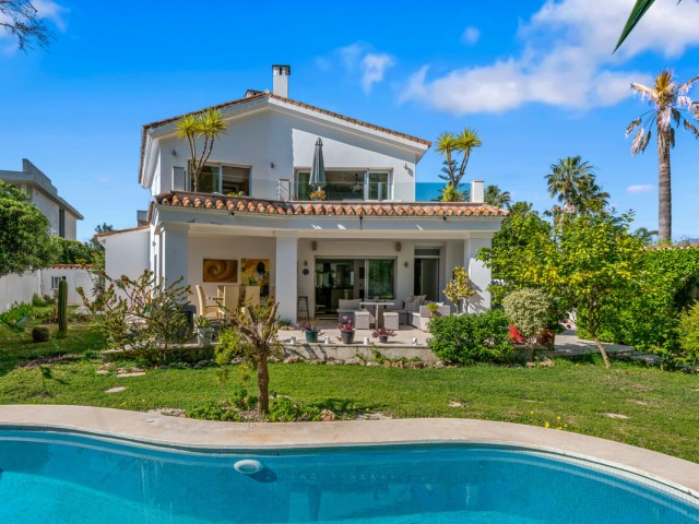 Huvila, San Pedro de Alcántara