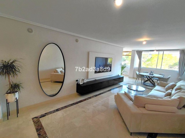 Huoneisto, Nagüeles, R5353675