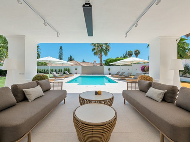 6 Makuuhuoneen Huvila Nueva Andalucía