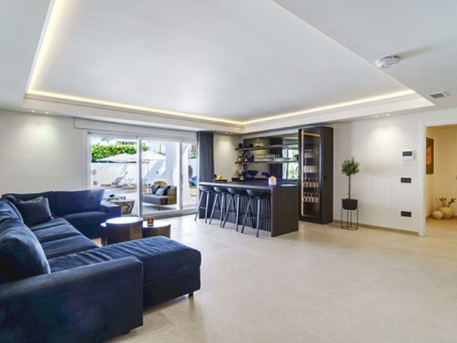 6 Makuuhuoneen Huvila Nueva Andalucía