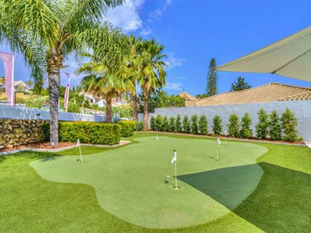 6 Makuuhuoneen Huvila Nueva Andalucía