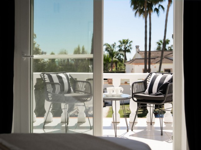 4 Bedrooms Villa in Estepona