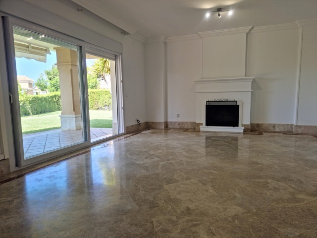 Huvila, Santa Clara, R5354344