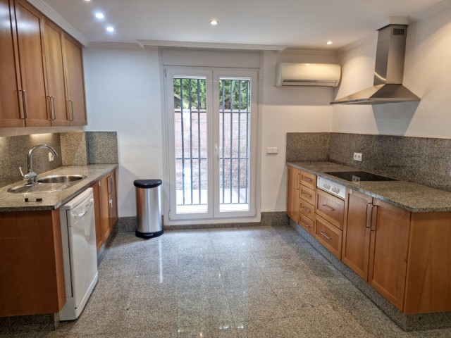 Huvila, Santa Clara, R5354344