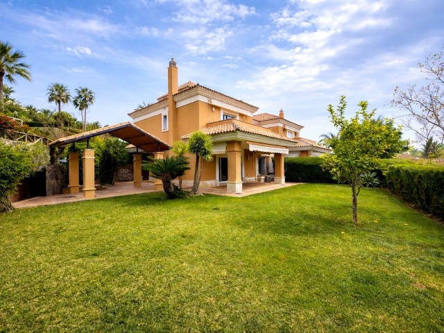 Huvila, Santa Clara, R5354344