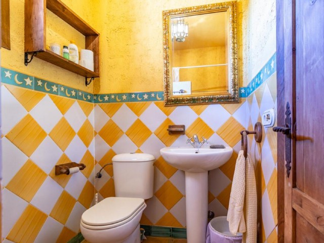 5 Bedrooms Villa in Mijas