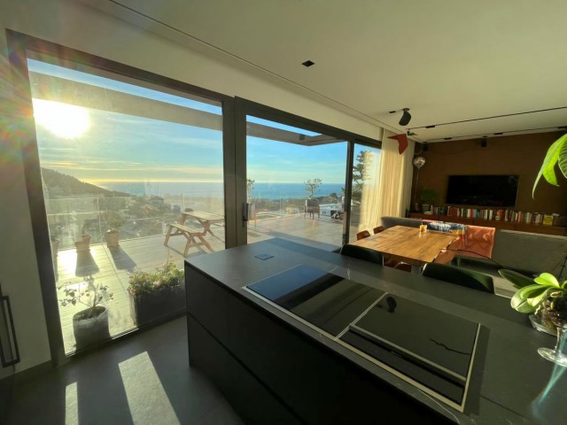 5 Bedrooms Villa in Mijas