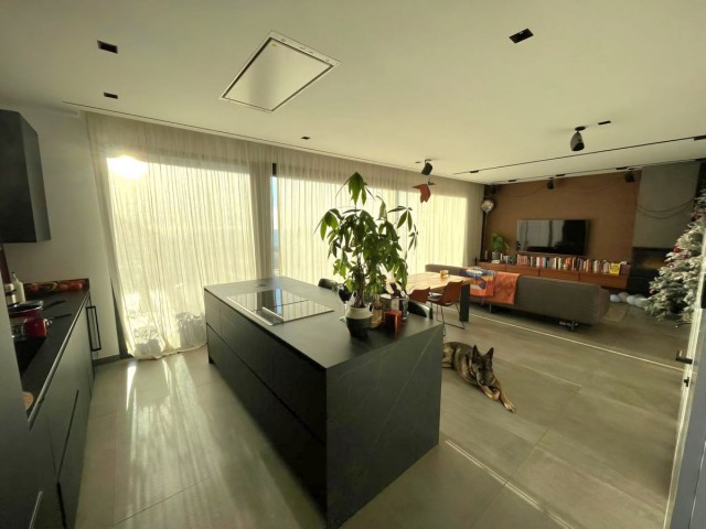 5 Bedrooms Villa in Mijas