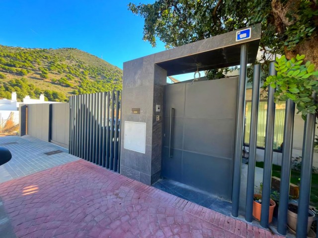 5 Bedrooms Villa in Mijas
