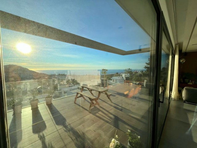 5 Bedrooms Villa in Mijas