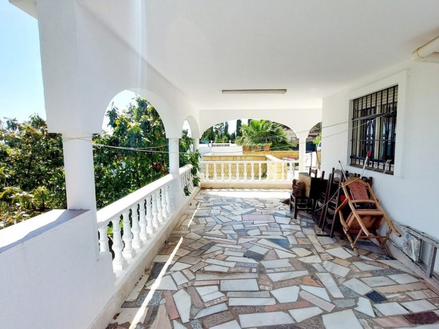 5 Bedrooms Villa in Mijas