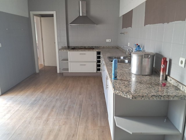 5 Bedrooms Villa in Estepona