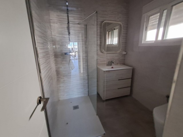 5 Bedrooms Villa in Estepona