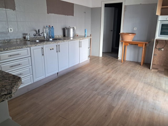 5 Soveroms Villa i Estepona