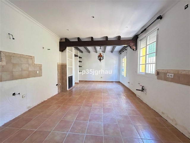 3 Bedrooms Villa in Estepona