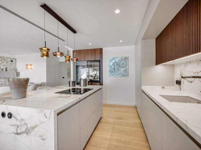 4 Sovrums Lägenhet i Nueva Andalucía