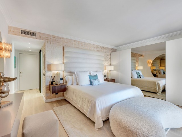 4 Sovrums Lägenhet i Nueva Andalucía