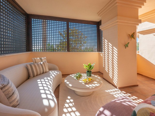 4 Sovrums Lägenhet i Nueva Andalucía