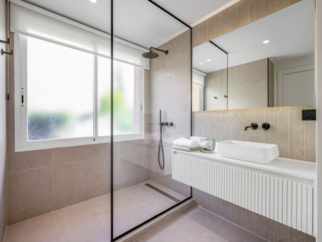 4 Sovrums Lägenhet i Nueva Andalucía