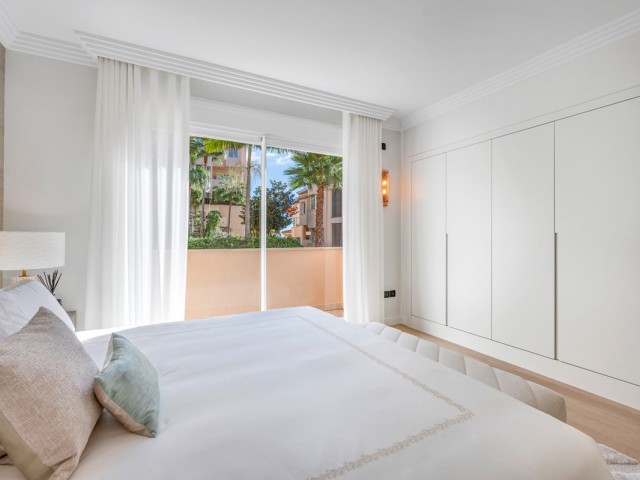 4 Sovrums Lägenhet i Nueva Andalucía