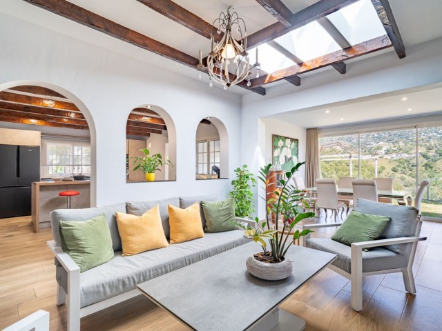 3 Bedrooms Villa in Mijas