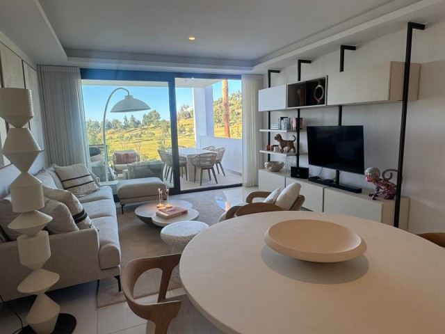 2 Bedrooms Apartment in Benahavís