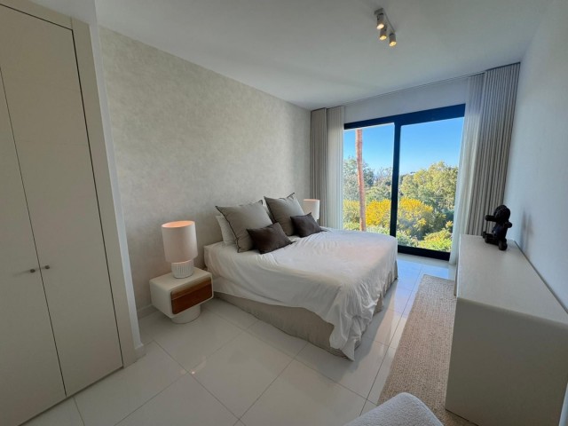 2 Bedrooms Apartment in Benahavís