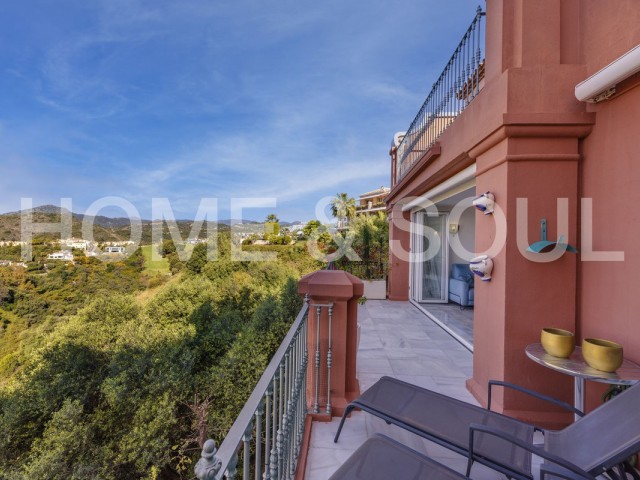 2 Bedrooms Apartment in Monte Halcones