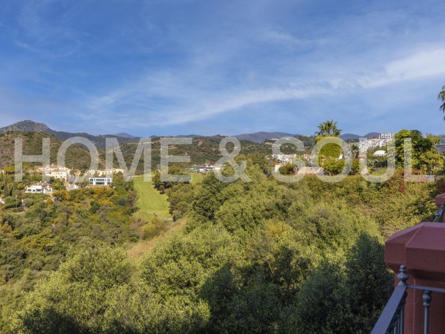 2 Bedrooms Apartment in Monte Halcones