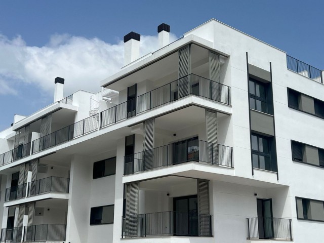 2 Bedrooms Apartment in Estepona