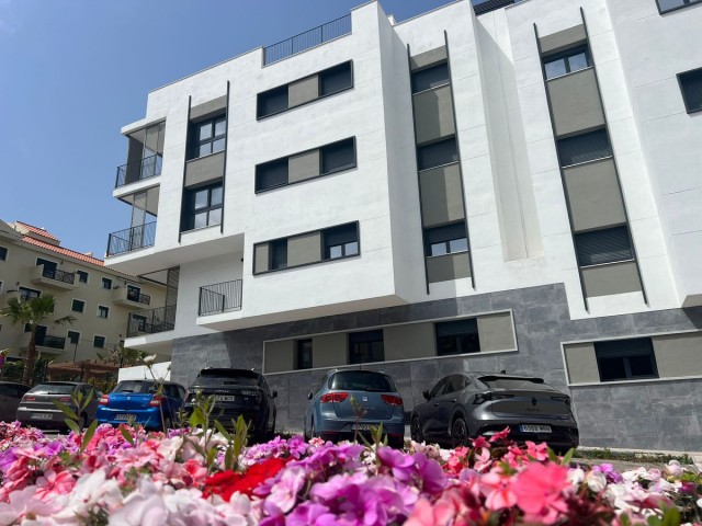 2 Bedrooms Apartment in Estepona