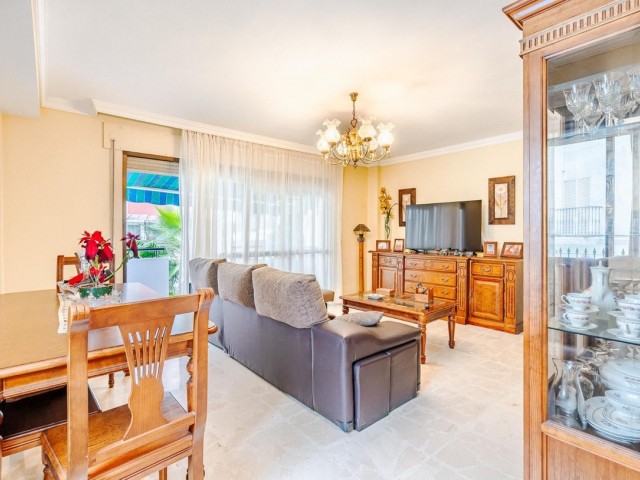 4 Bedrooms Villa in Estepona