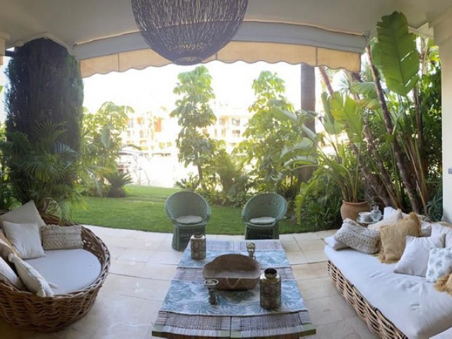 4 Bedrooms Apartment in Sotogrande