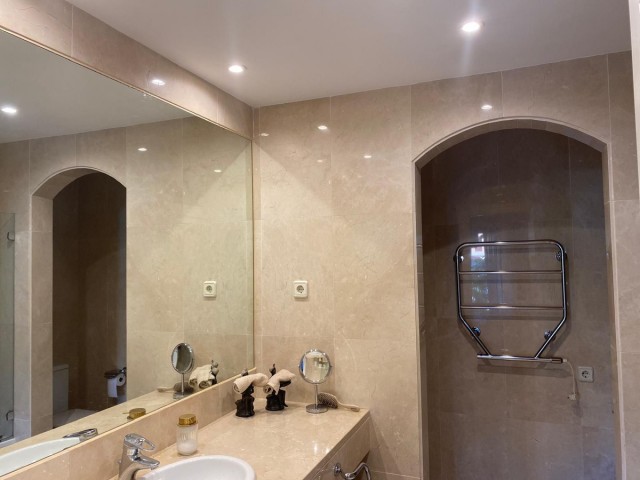 4 Bedrooms Apartment in Sotogrande