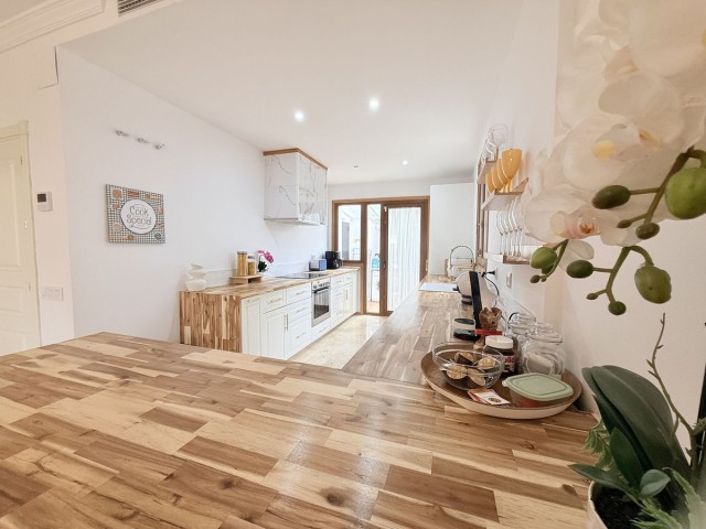 4 Bedrooms Townhouse in El Paraiso