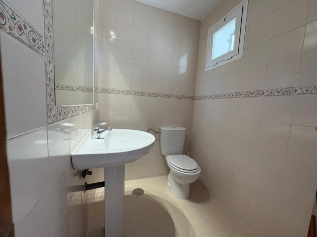 4 Schlafzimmer Reihenhaus in Estepona