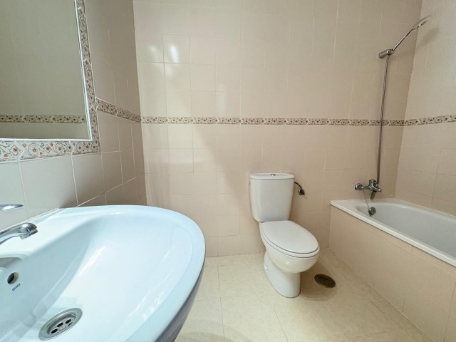 4 Schlafzimmer Reihenhaus in Estepona