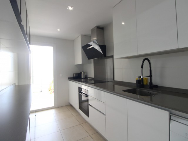 2 Bedrooms Apartment in Nueva Andalucía