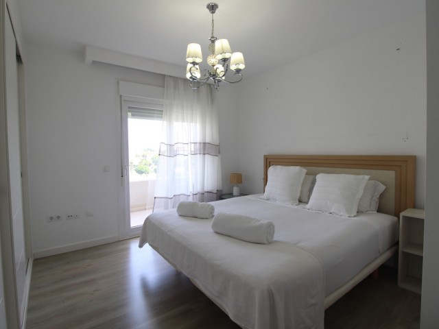 2 Bedrooms Apartment in Nueva Andalucía