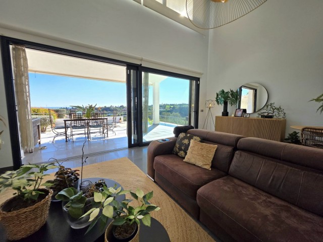 4 Makuuhuoneen Huvila Estepona