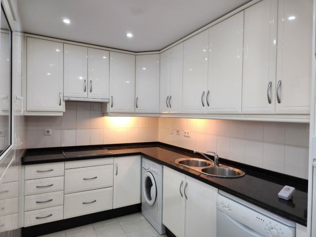 2 Makuuhuoneen Huoneisto Torrequebrada