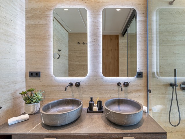 2 Makuuhuoneen Huoneisto Estepona