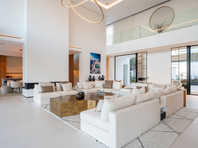 7 Bedrooms Villa in El Madroñal