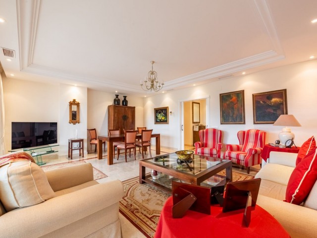 3 Soveroms Leilighet i Nueva Andalucía